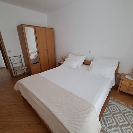 Apartment Petra Raslina Esterno foto